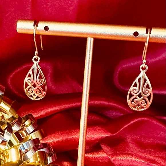 925 Sterling Silver Teardrop Filigree Dangle Earrings - Picture 1 of 11
